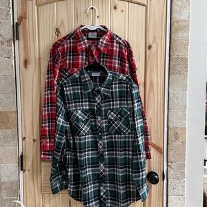 2- Men’s Centro lightweight flannel NWT
Men’s Medium